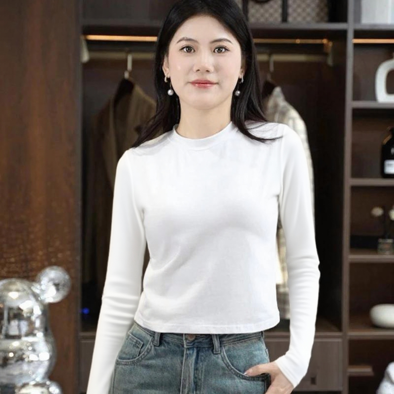 黑色长袖T恤女2025年秋季新款高级感内搭打底衫纯色高腰短款上衣