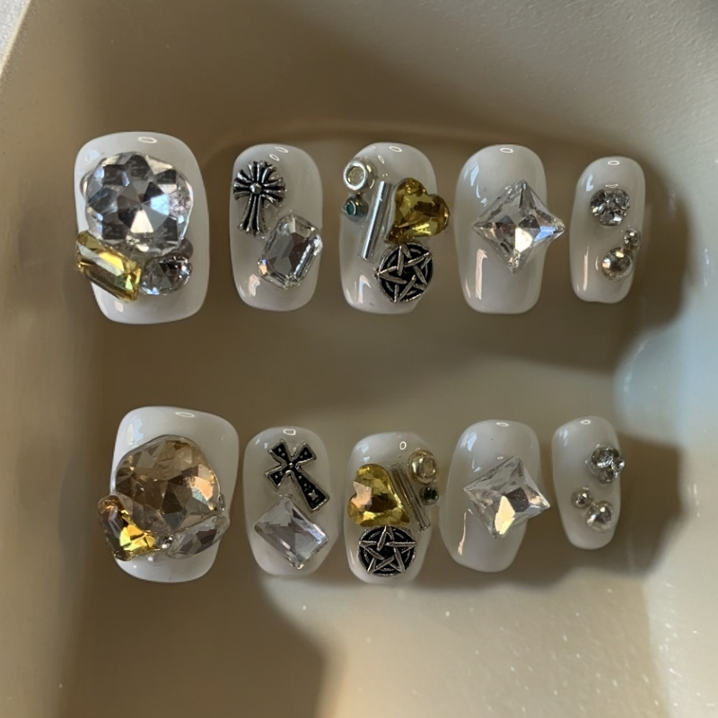 甜酷乌托邦夜雕花显白纯手工穿戴甲气质高级ins美甲贴片