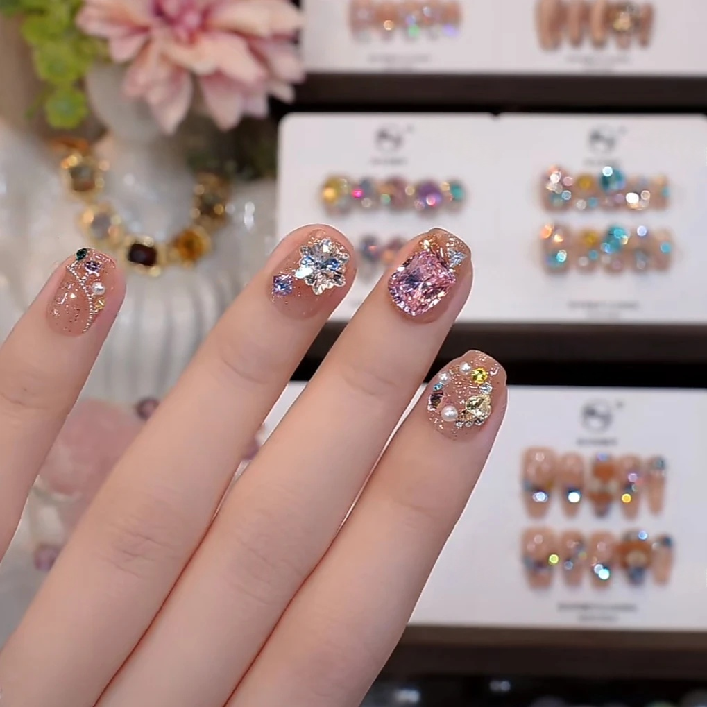 【爆闪圣诞】手工穿戴甲中长款穿戴式时尚闪耀镶钻新款可拆卸美甲片