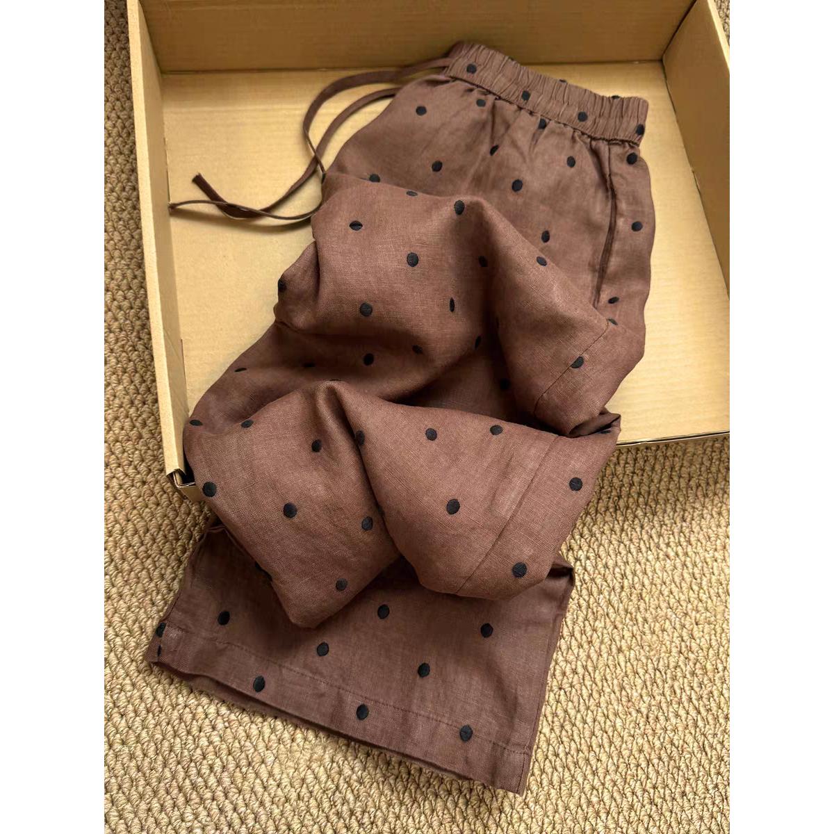 今年流行爆款~复古立体刺绣波点裤女夏垂感百搭直筒休闲薄款裤子