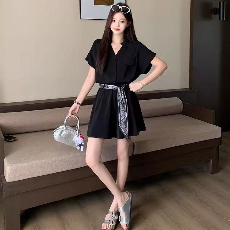 夏季新款时尚丝带装饰V领上衣阔腿短裤显瘦三件套套装