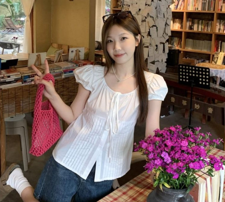 大码女装胖MM法式泡泡袖白色设计感衬衫夏季宽松显瘦遮肉开衫上衣