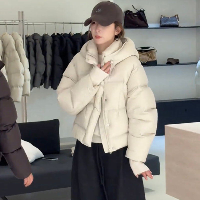 韩系连帽白鸭绒短款设计感女2025冬季新款保暖百搭显瘦减龄羽绒服