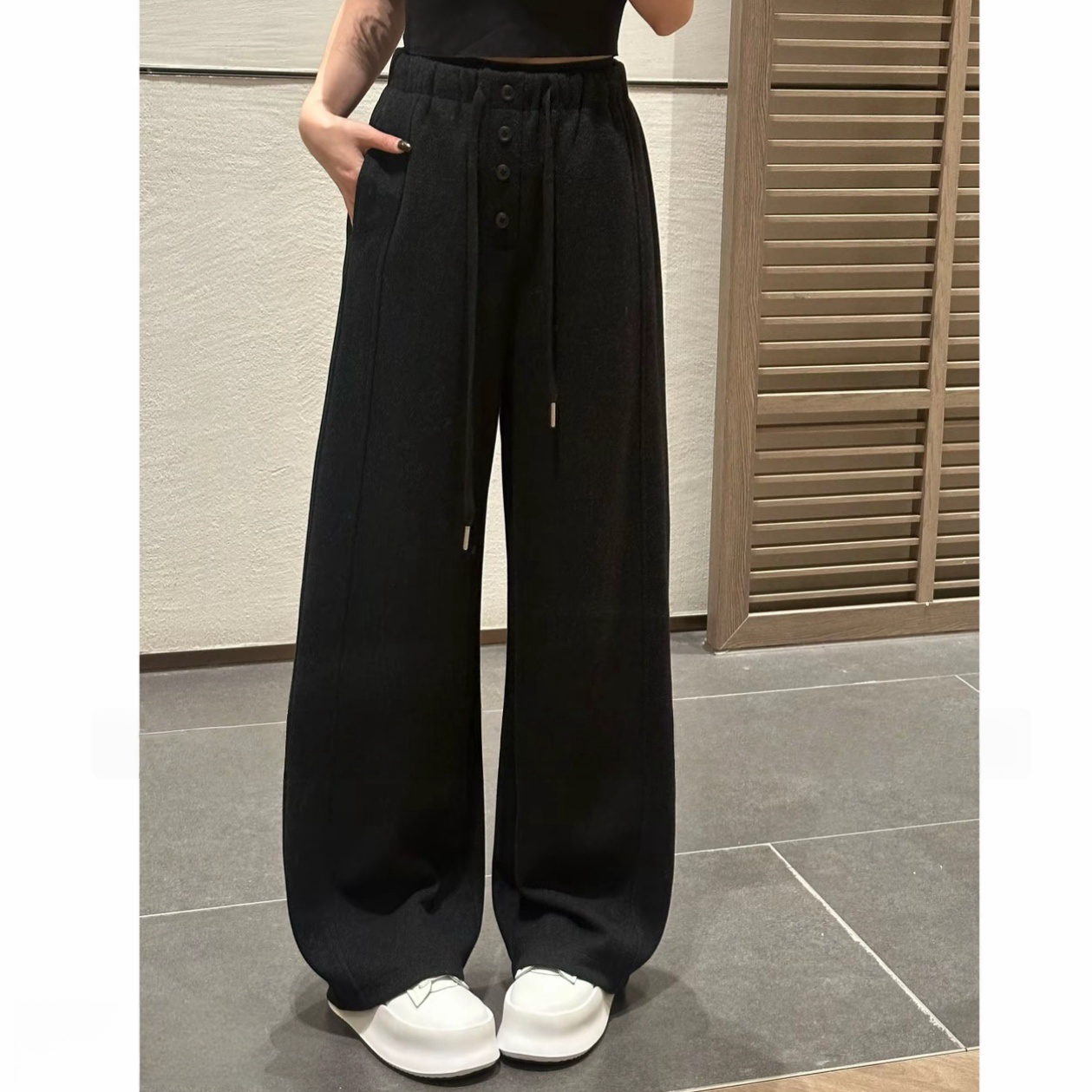 设计感垂感宽松四粒扣口袋松紧腰卫裤秋冬2025新款高腰阔腿休闲裤