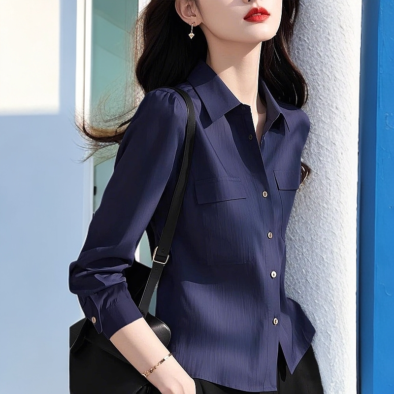 法式高级感轻奢通勤气质蓝色POLO领收腰衬衫女2025年新款漂亮小衫