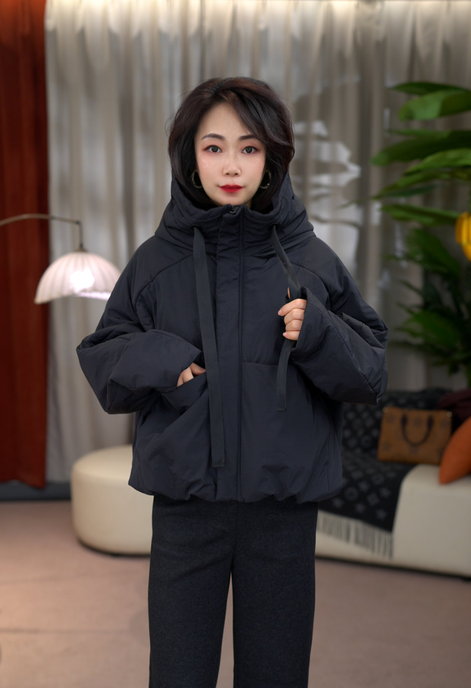 MRUIS 玛瑞施2025冬极简保暖防风宽松休闲百搭连帽绵羊毛服 MF006