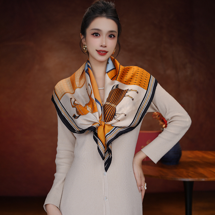 达芬奇密码秋冬真丝桑蚕丝方巾礼物妈妈教师节长辈礼盒金戈铁马