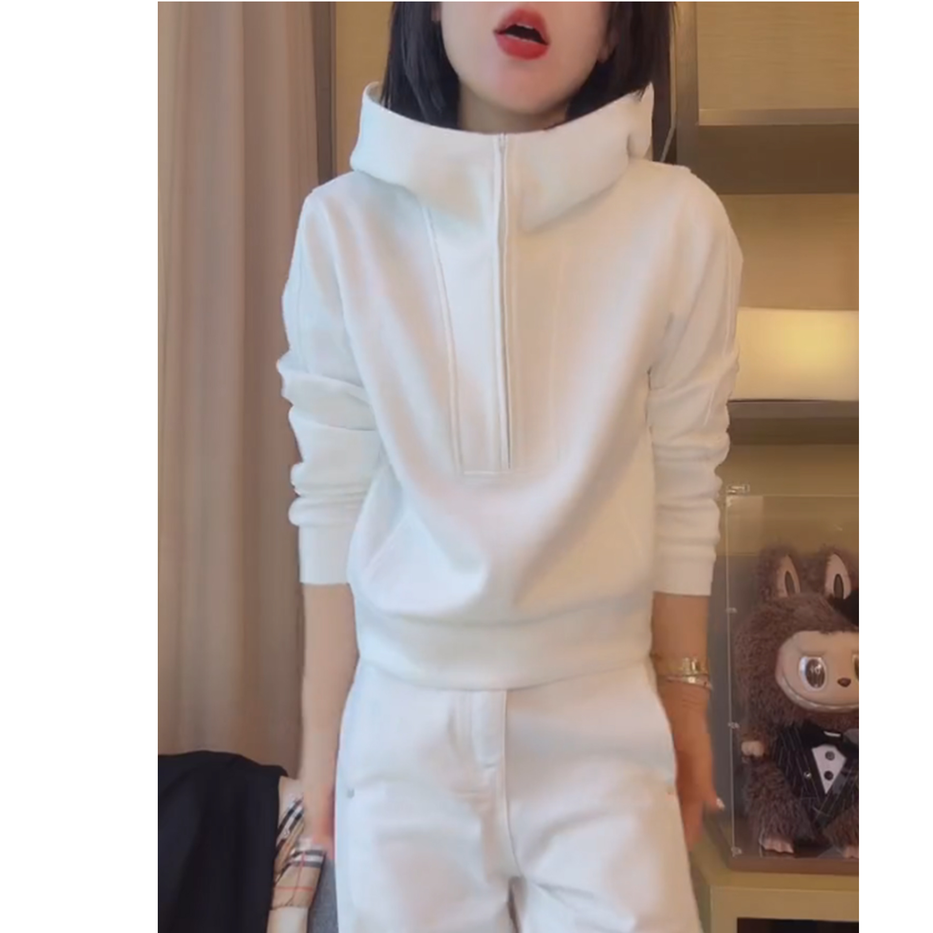 高级感白色连帽女士卫衣外套女装秋冬季2025新款上衣时尚洋气爆款