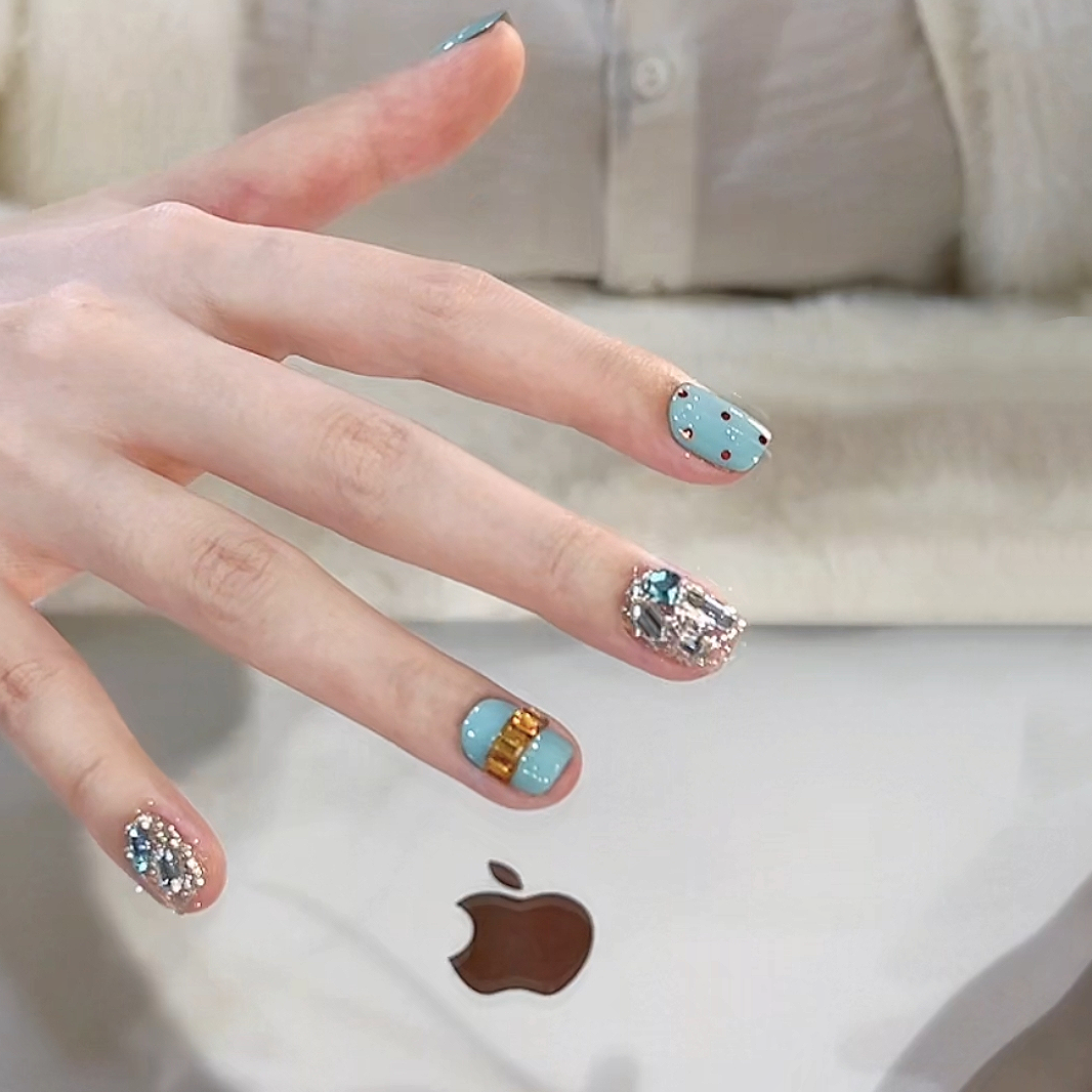 【蒂芙尼蓝】法式碎钻波点美甲穿戴甲片短款高级感百搭显白穿戴美甲