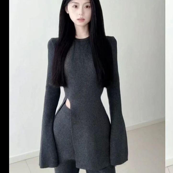 2025秋冬新款时尚套装气质显瘦洋气女装设计感镂空露腰修身套装女