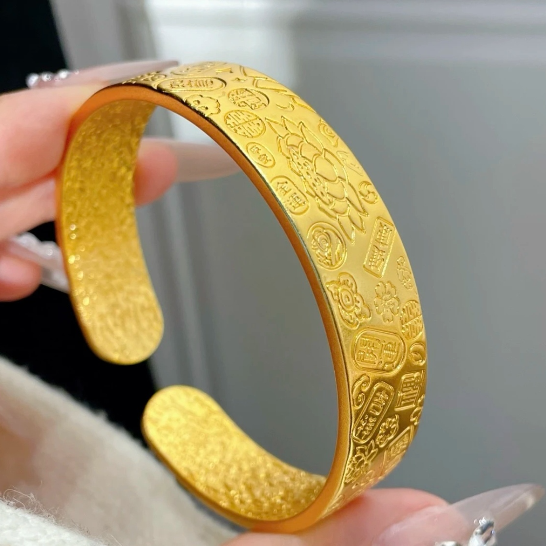 铜合金手镯 精品轮胎吉言手镯女款妈妈时尚复古古法传承呈祥素款