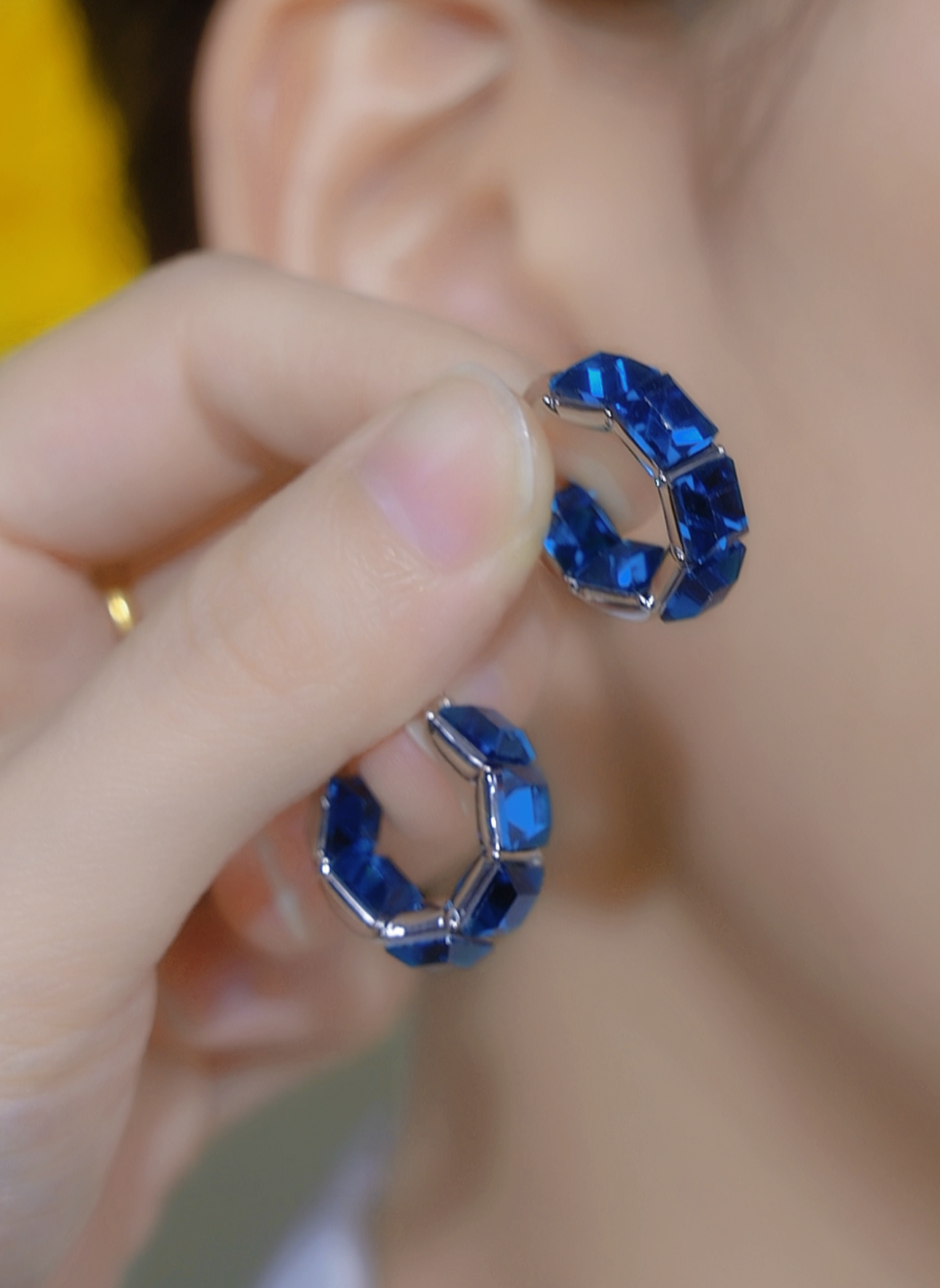 铜合金合成锆石耳饰 「蓝色圈圈」高级感网红气质时尚轻奢百搭耳环