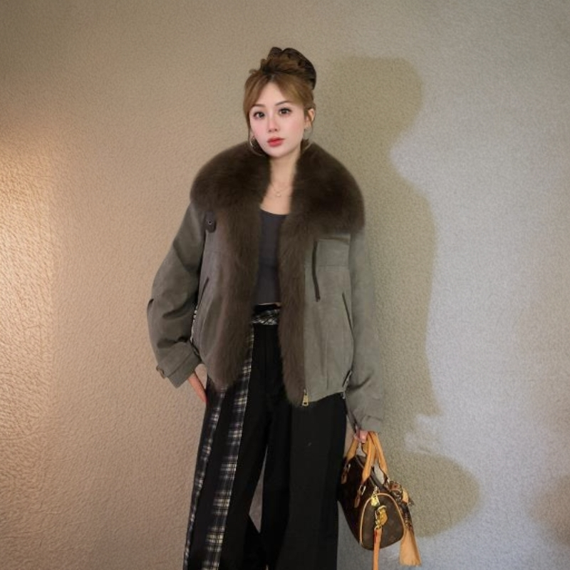25年冬新款鹅绒女时尚休闲百搭短款皮草外套羽绒服狐狸毛领可拆卸