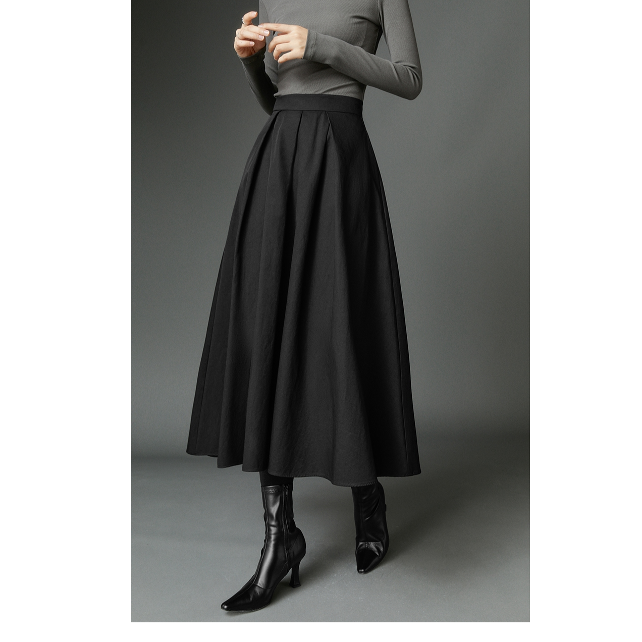 晚白【新品】[神裙]黑色半身25091024