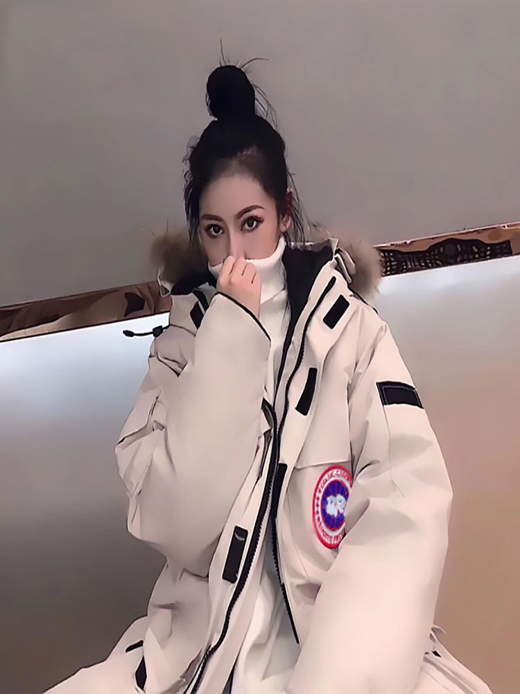 冬季大鹅羽绒服女中长款加厚工装男女反季冬季新款款派克服冲锋衣