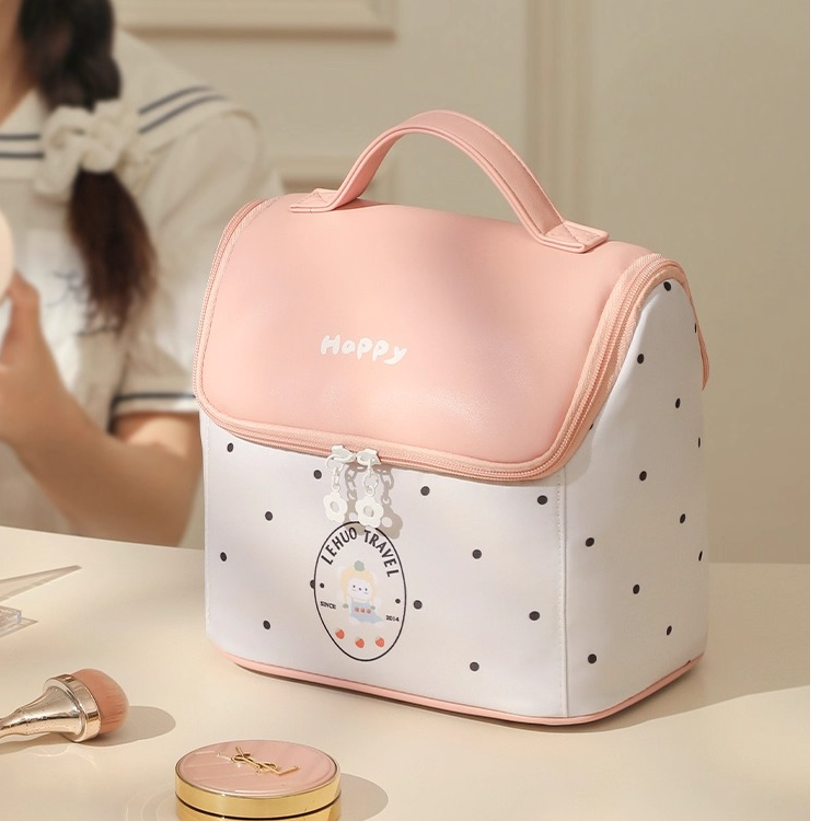 大容量化妆包2025新款外出随身便携收纳包小房子包包洗漱收纳高档