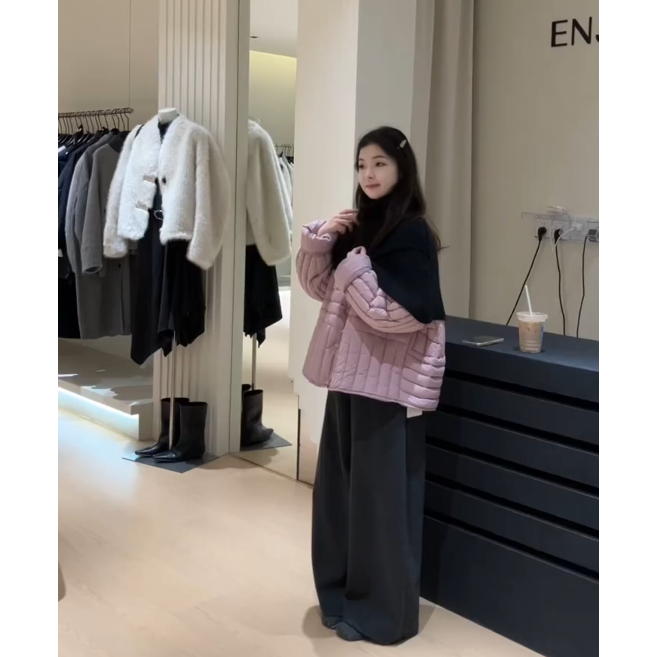 MARIE.COCO2025新款韩系排骨保暖外套女搭针织脖套慵懒阔腿裤套装