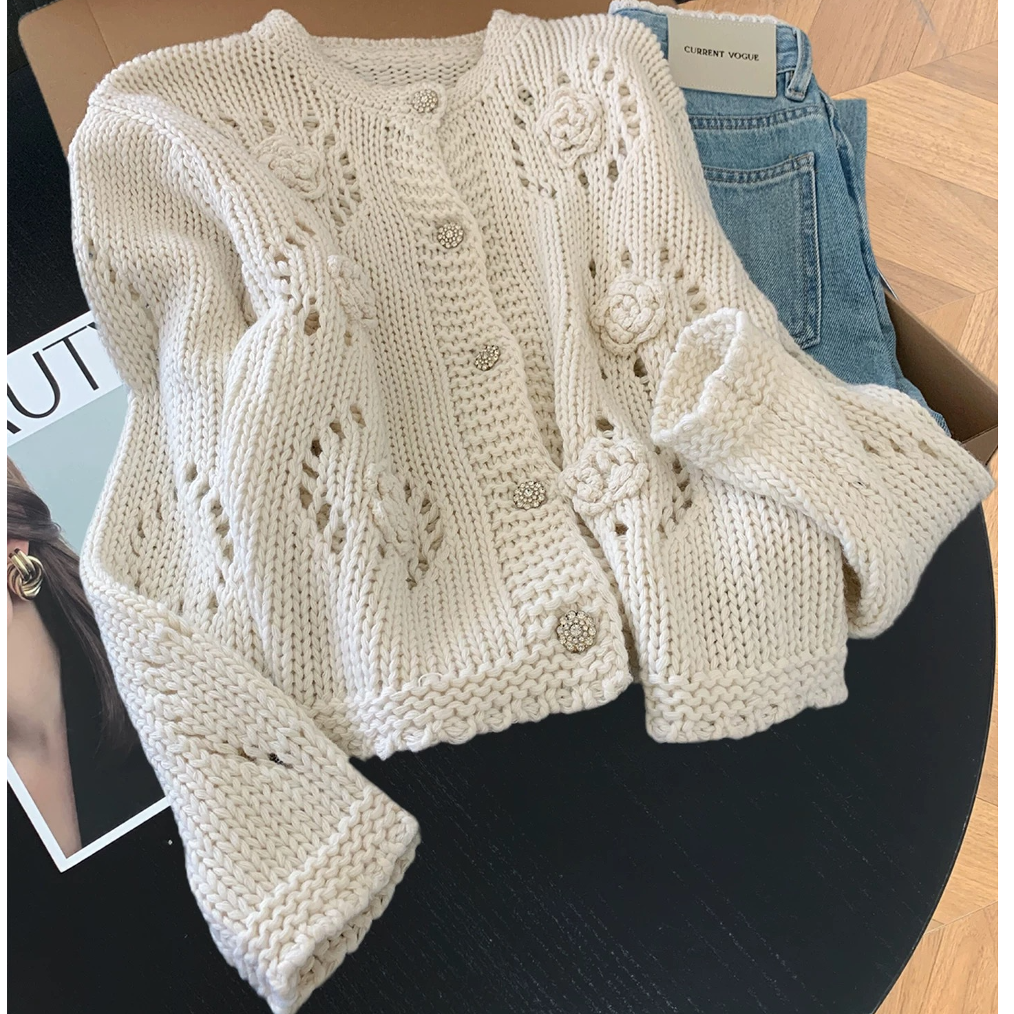 法式长袖开衫款春秋新款小众针织衫外套立体花朵设计感镂空短款