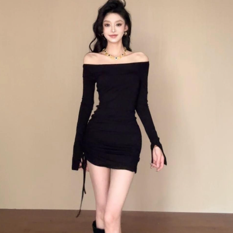 黑色一字肩露肩长袖连衣裙女2025新款抽绳设计感性感辣妹包臀裙