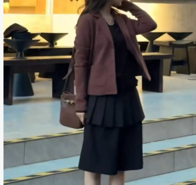 2025早秋时尚潮流百搭爆款女装张1loRT