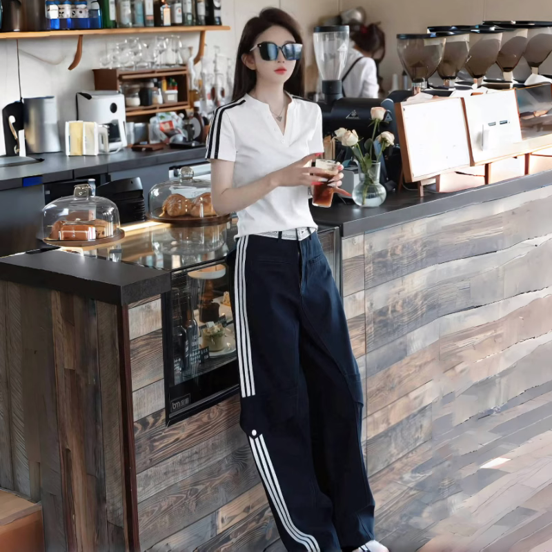 拉夏贝尔时尚休闲运动套装女2025夏季新款V领短袖T恤工装裤两件套