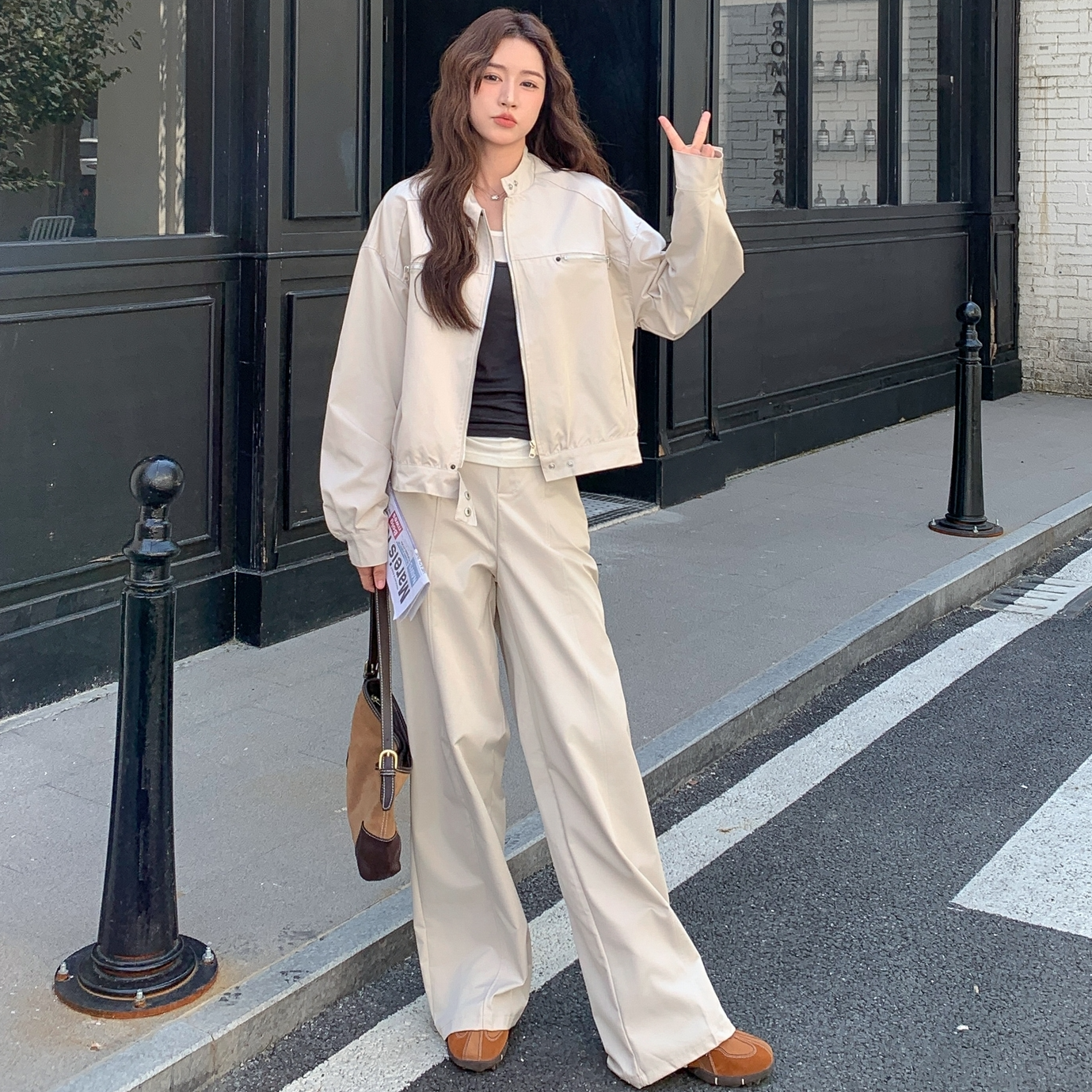 米白色休闲气质工装风套装女2025秋率性立领夹克外套阔腿裤两件套