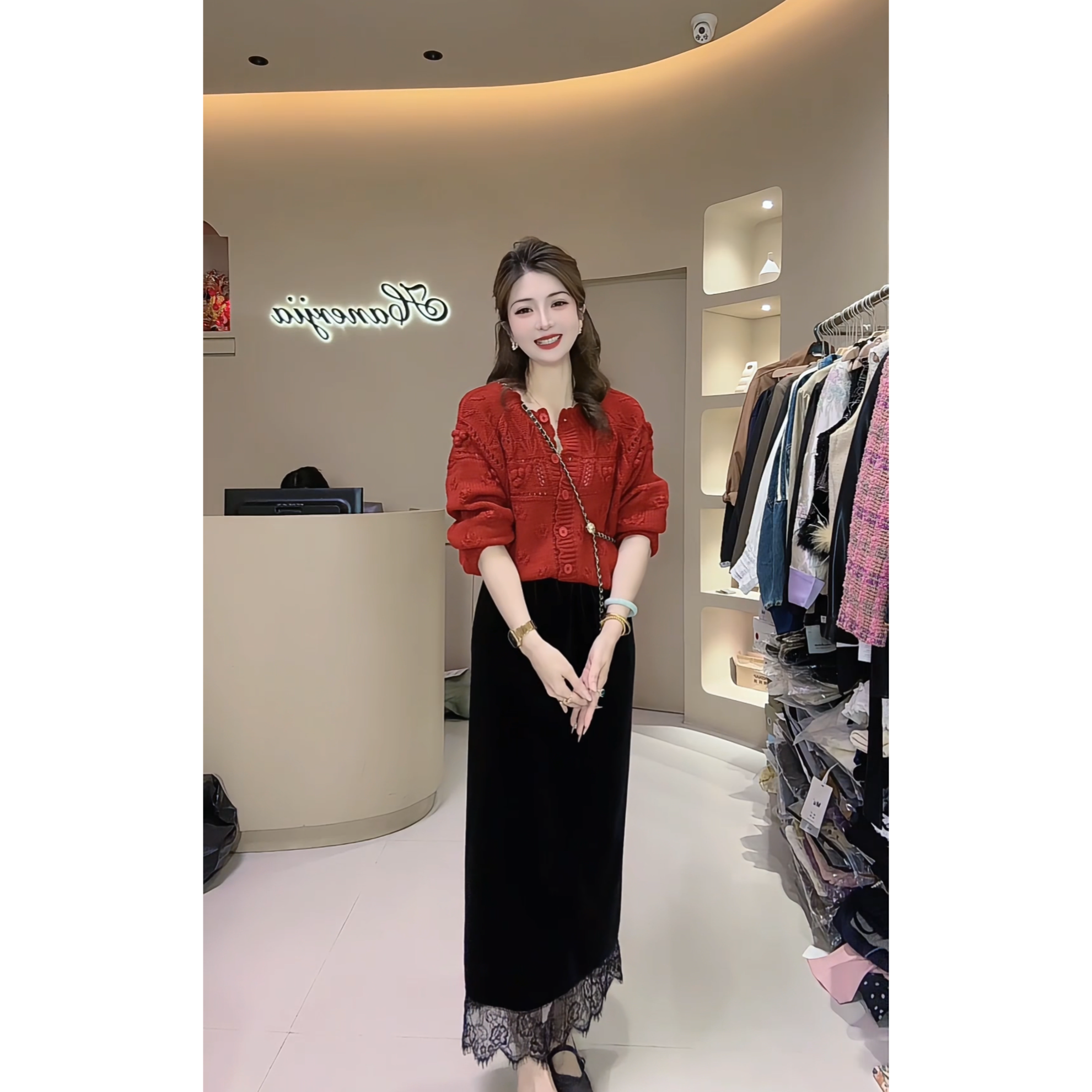 涵儿家 早秋甜美立体花朵镂空毛衫 VS 裙尾拼蕾丝后开叉半裙33050