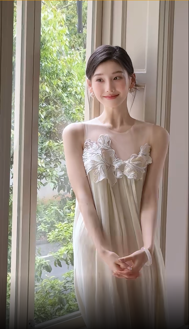 法式网纱吊带连衣裙女2025夏季新款立体花朵无袖背心裙气质长裙女