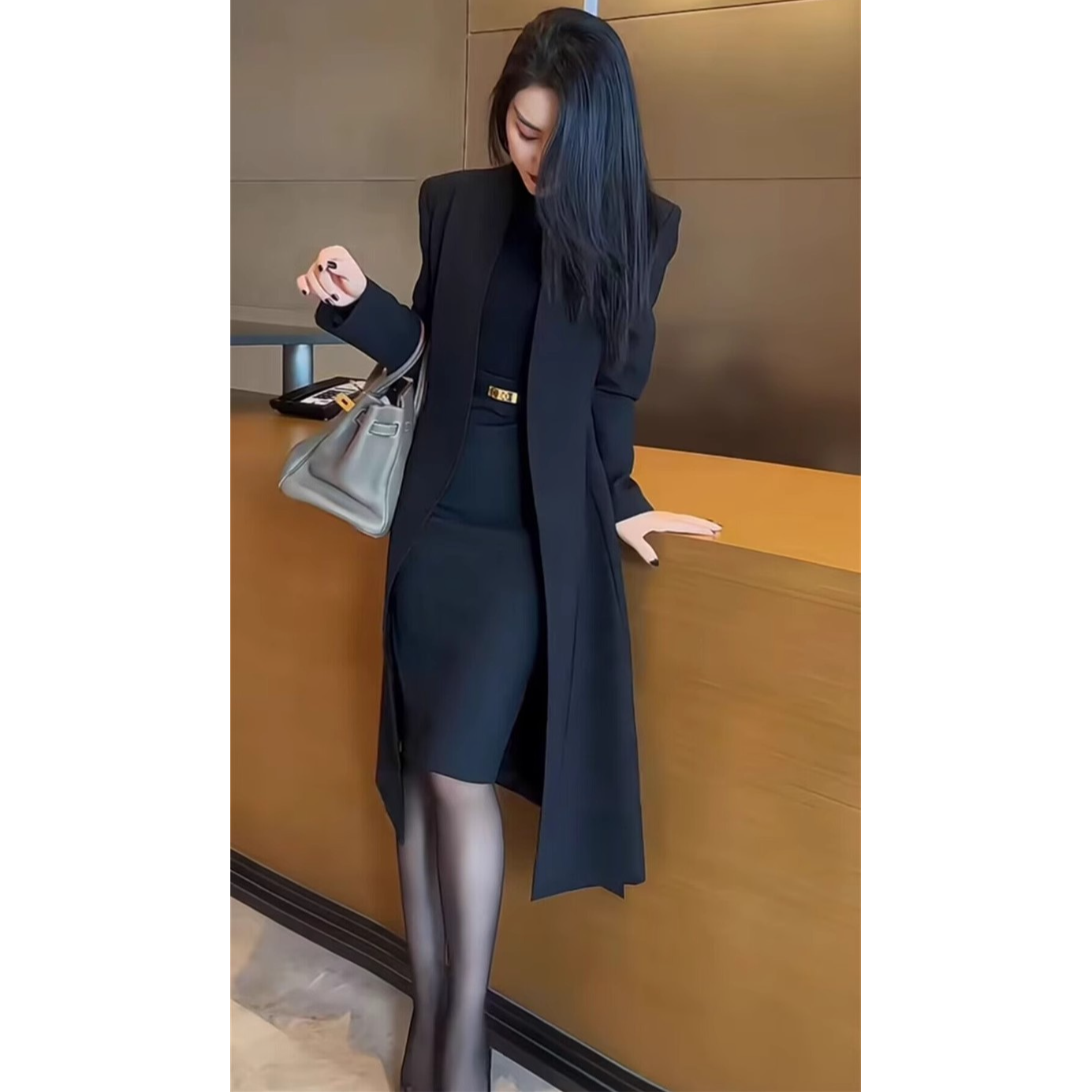 大码黑色中长款风衣外套女高级感女神范爆款秋季新款洋气修身大衣