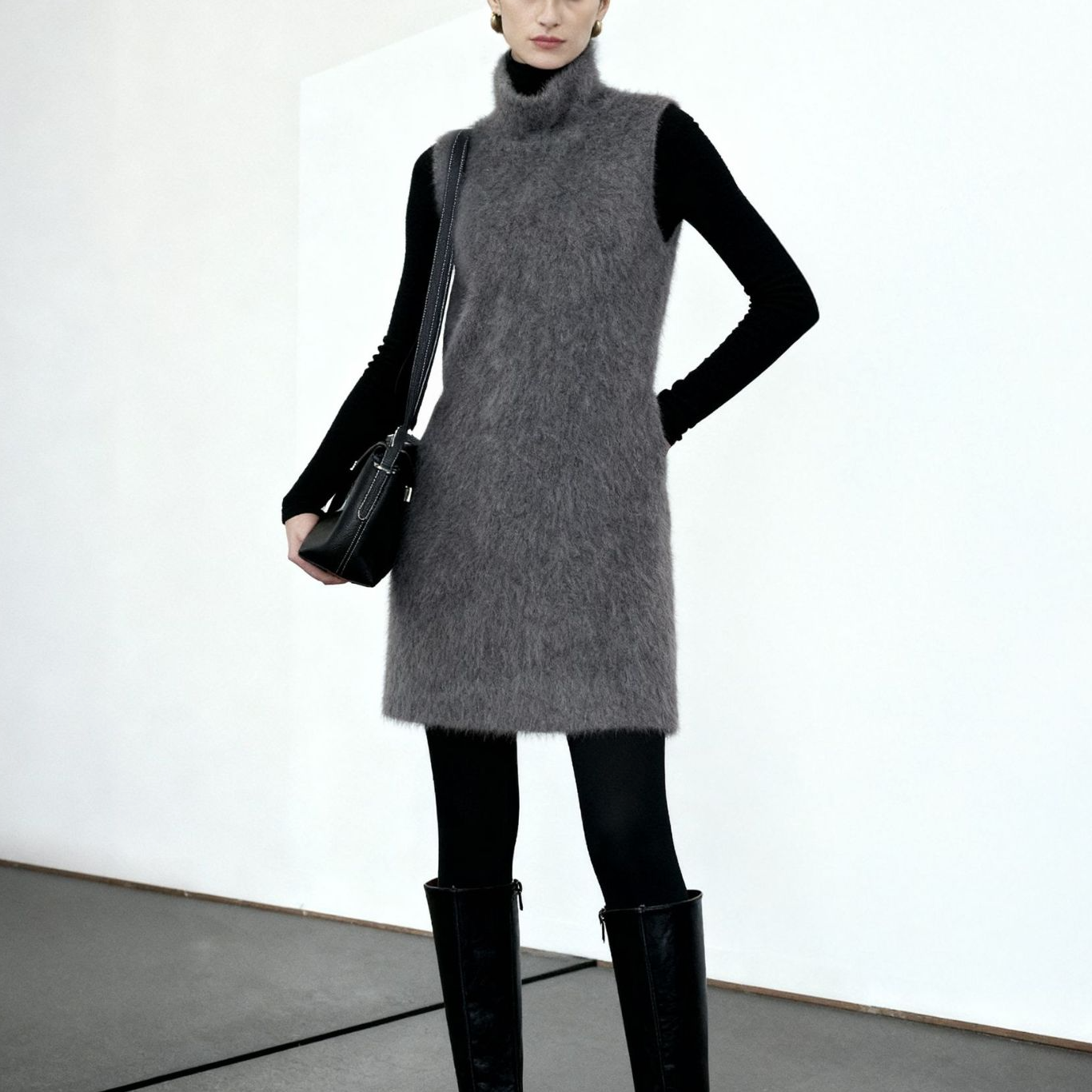 LYNEE【清晨】新黑标系列 绵羊毛长毛高领背心裙 连衣裙LGD2FAW233