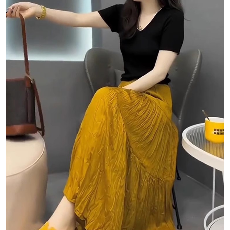 夏装搭配一整套时尚黑色针织短袖上衣黄色小众设计感百褶裙两件套