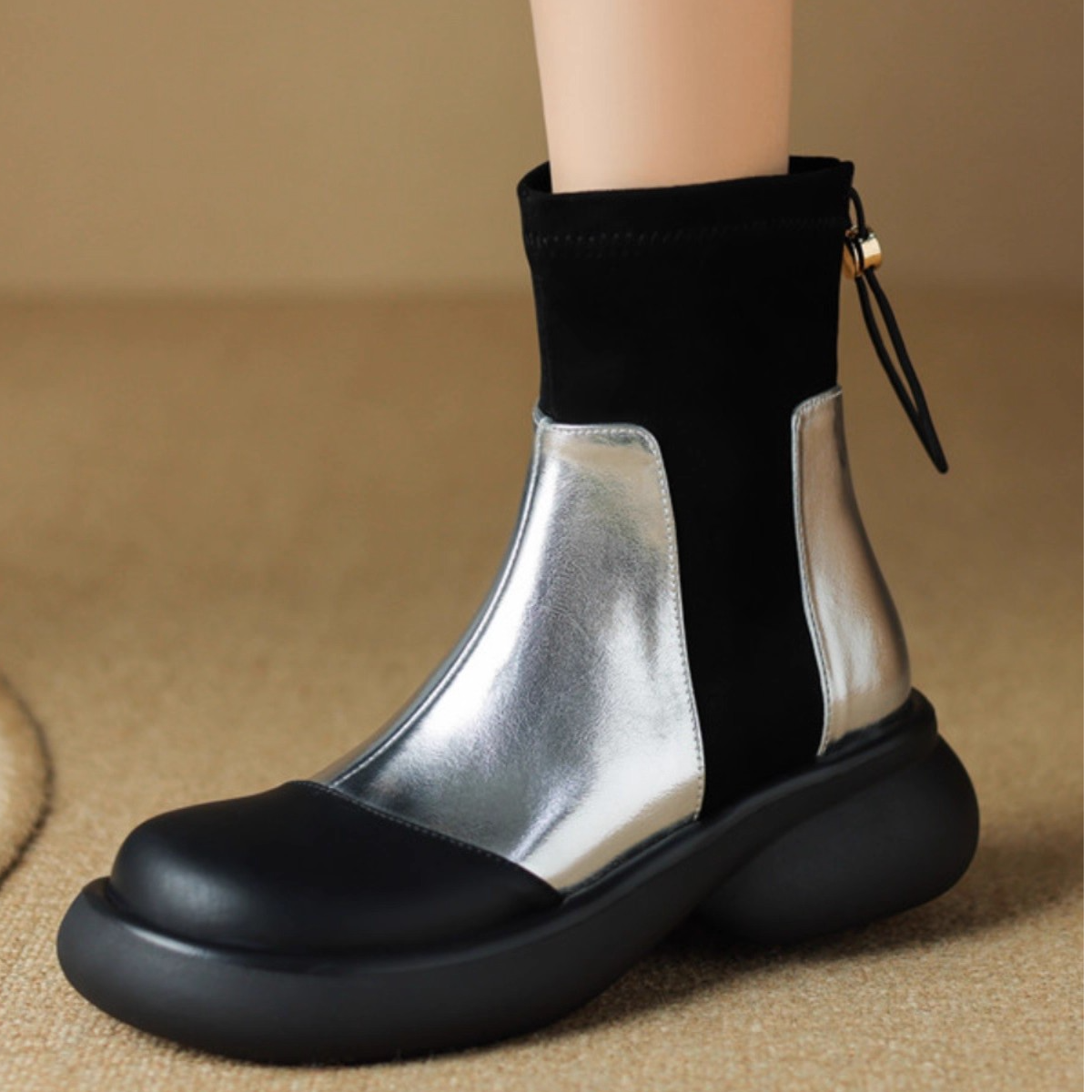 2025冬新款真皮厚底圆头银色马丁靴女休闲坡跟松冬季加绒加厚皮靴