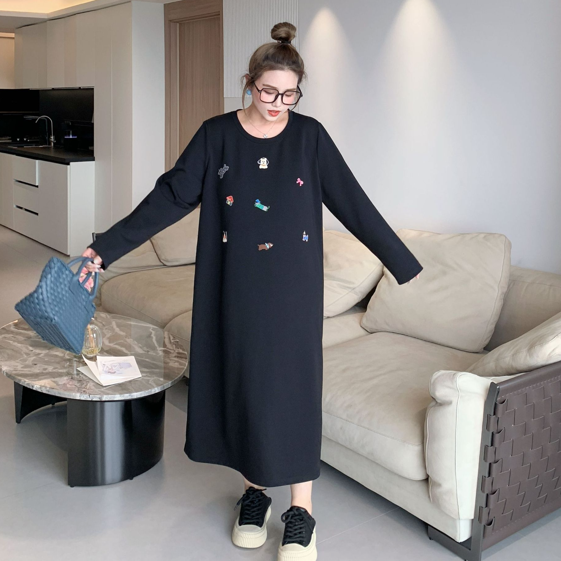 媛子大码卡通刺绣T恤裙简约宽松显瘦遮肉新款韩版慵懒风连衣裙