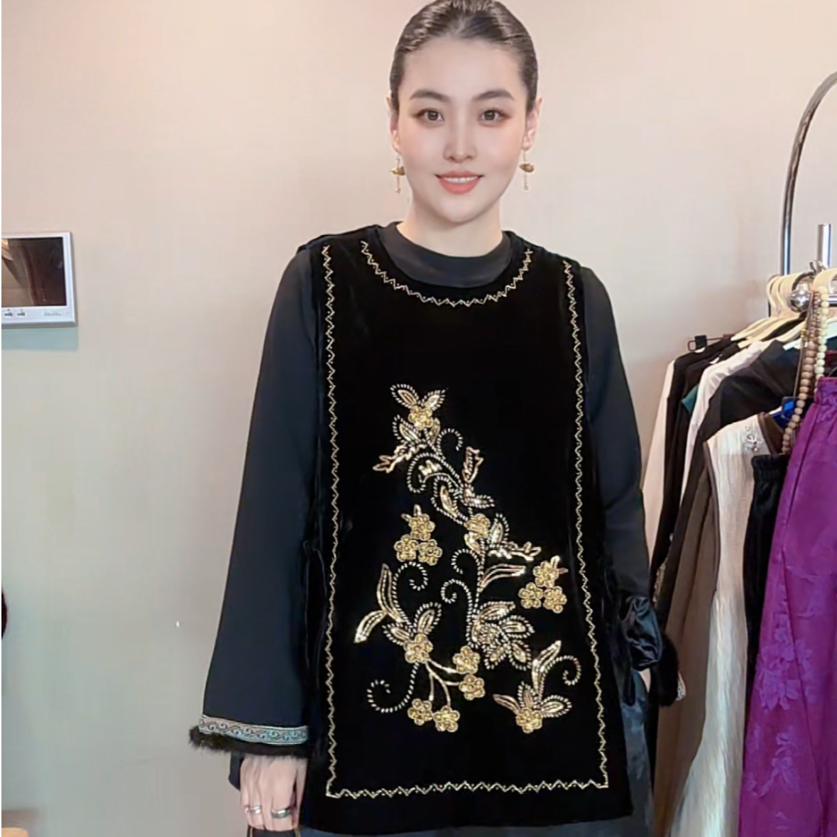 3635｛锦珠｝新中式重工串珠刺绣宽松时尚显瘦新款丝绒马甲LOVECOLA