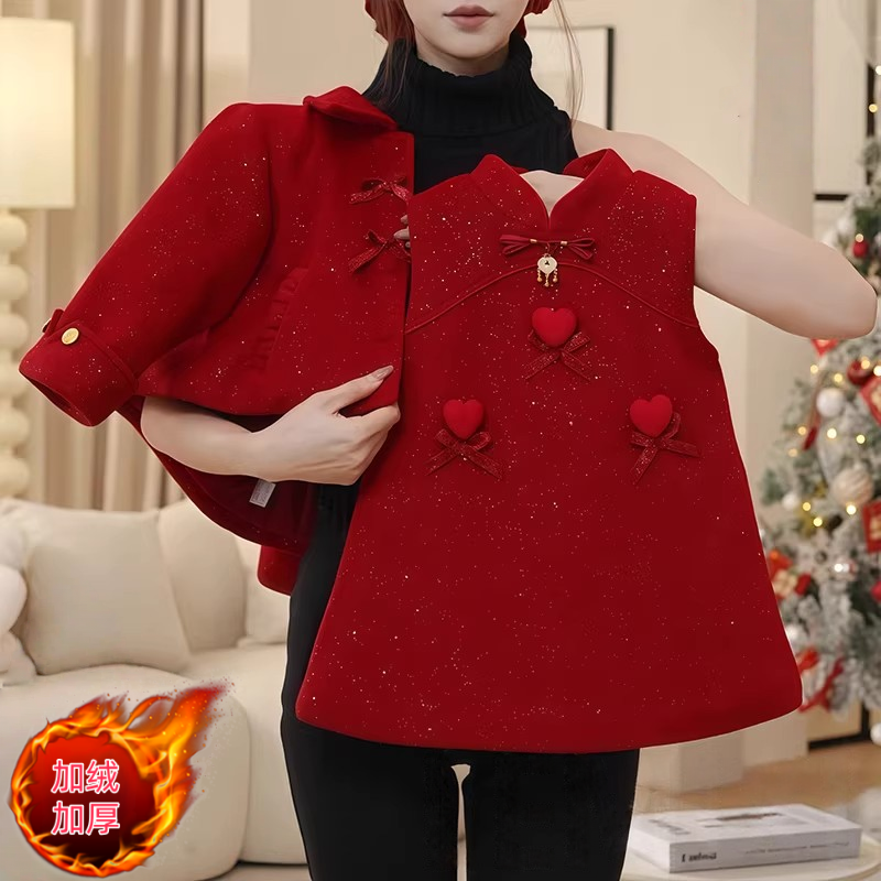 女童国风红色爱心加绒套装2026新款冬装中式加厚外套旗袍裙本命年