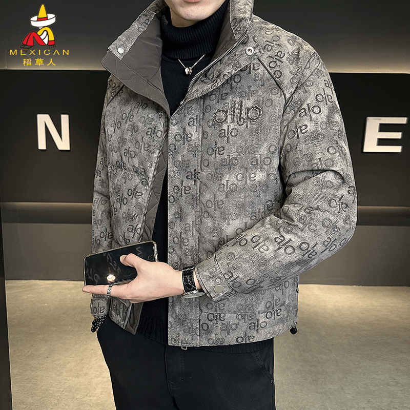 稻草人高端轻奢印花羽绒服男士冬季短款潮流痞帅修身加厚保暖外套