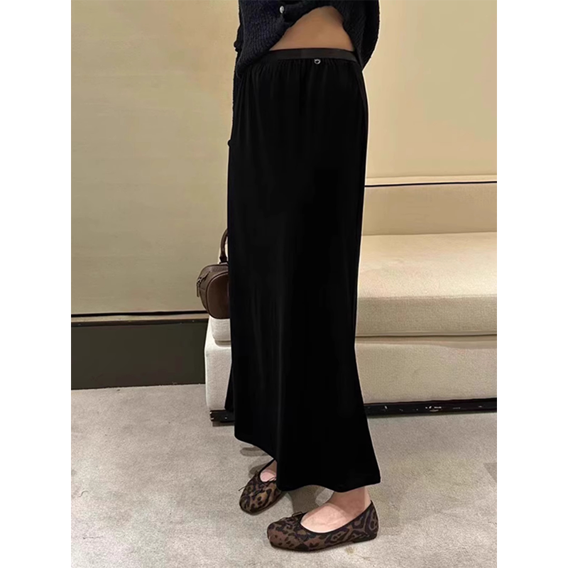 秋冬高腰显瘦修身加绒a字长裙女2025新款复古金丝绒鱼尾半身裙女