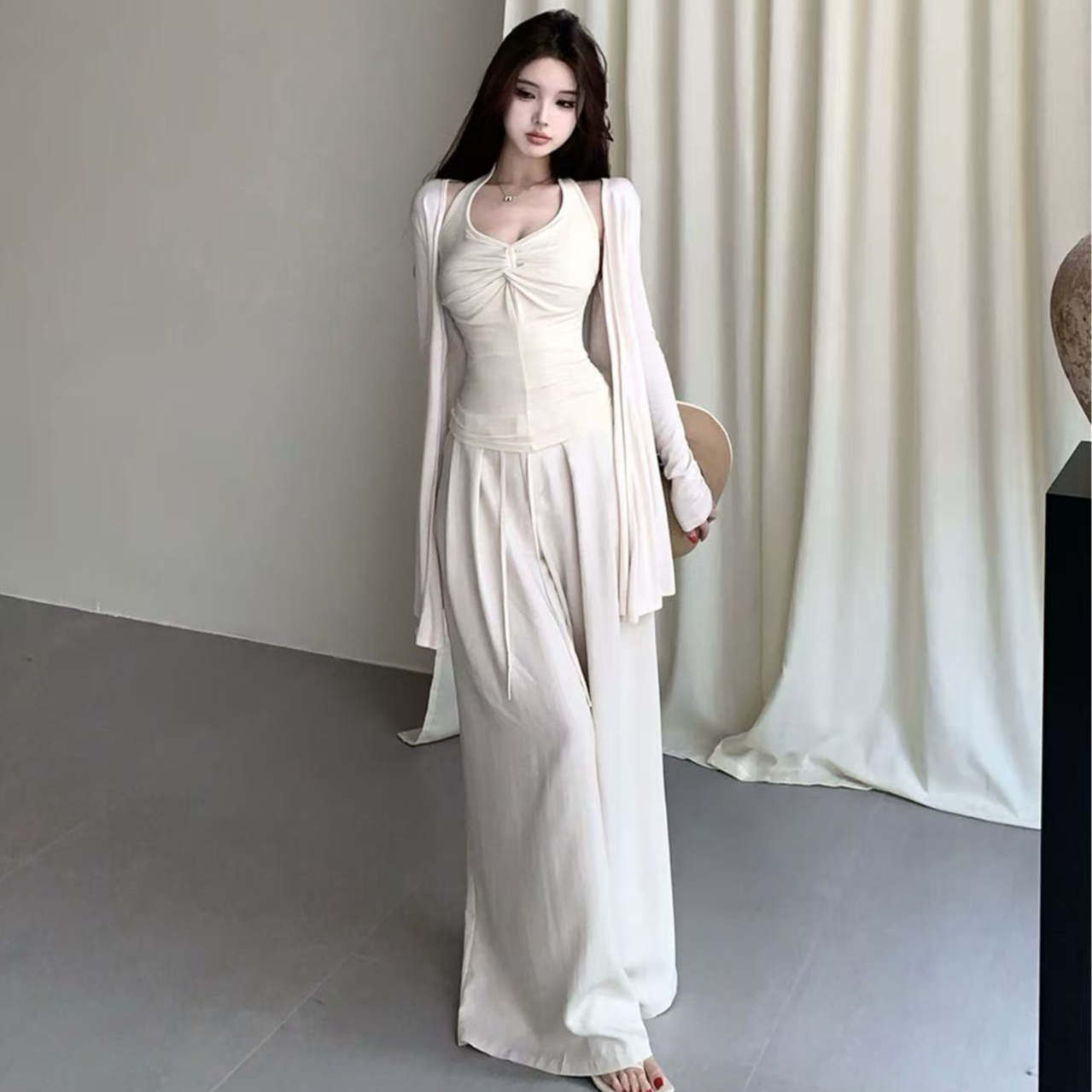 早秋落肩长袖显瘦薄款防晒开衫外套+挂脖背心+休闲阔腿裤