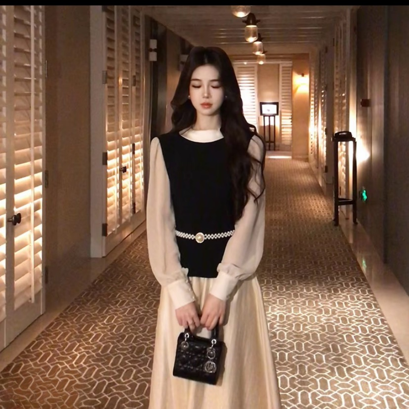 【现货】木子李的李昼夜织梦赫本风撞色上衣珍珠显瘦垂感半身裙套装