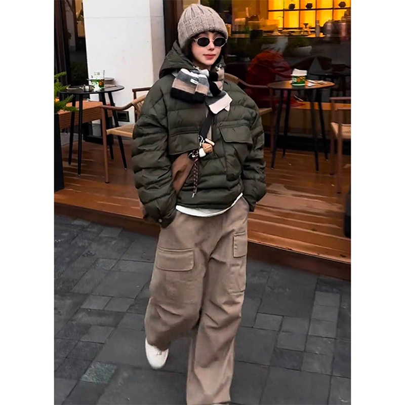 欧货2025冬季时髦洋气炸街美式纯色半拉链设计连帽套头潮流羽绒服