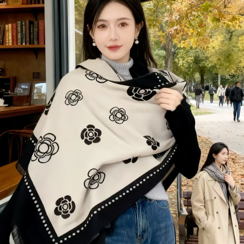 高颜值围巾女款爆款2025新款秋冬山茶花围巾服饰配件漂亮洋气披肩