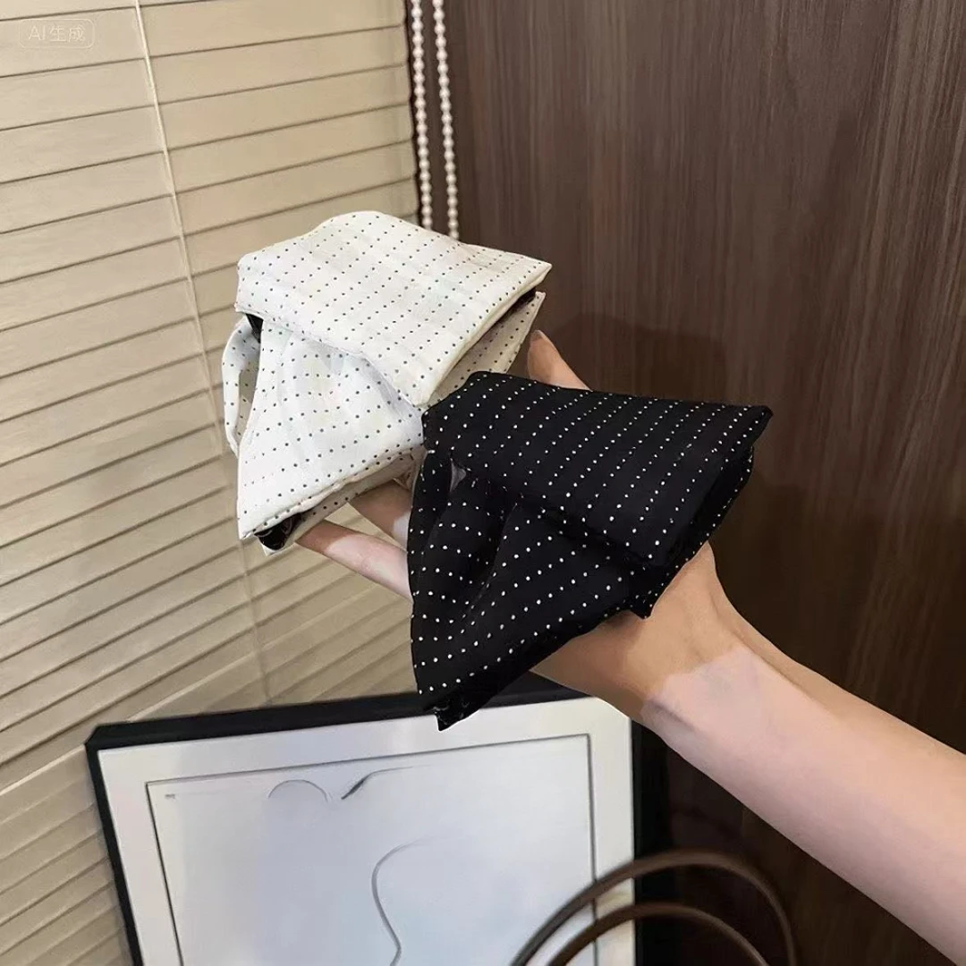 法式赫本风三角布艺小波点抓夹时尚气质后脑勺发夹鲨鱼夹子香蕉夹