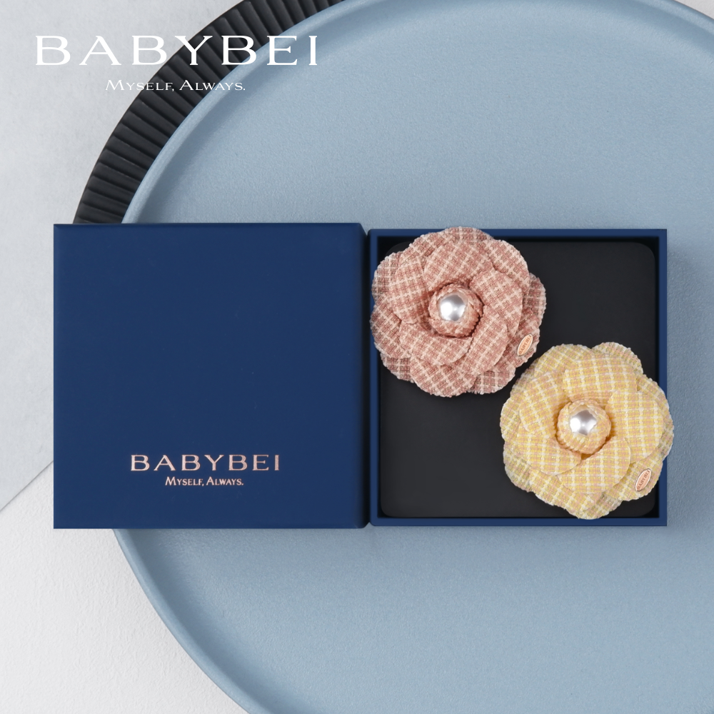 BABYBEI/初贝 非金属布艺胸针 茶茶高亮珠小号胸花米色粉色优雅