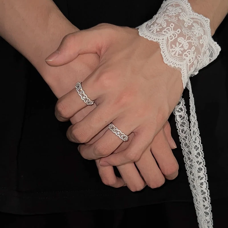 钛钢戒指 ins小众情侣白蕾丝满钻镂空可调节高级感轻奢搭配戒指女
