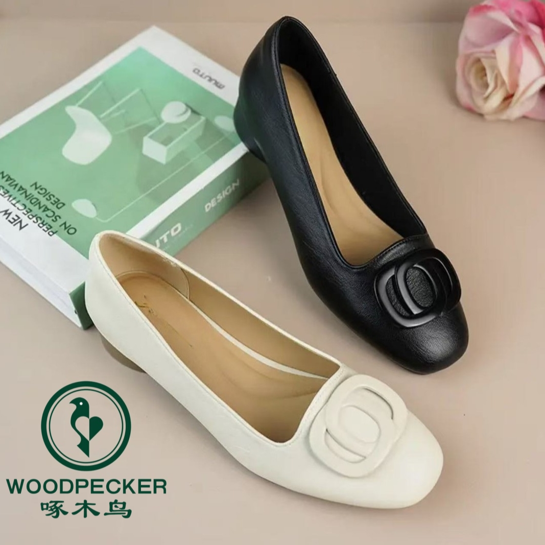 啄木鸟单鞋一脚蹬妈妈鞋百搭软底真皮百搭休闲舒适单鞋低跟小皮鞋