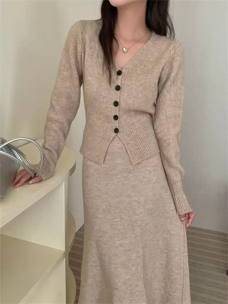 小香风针织开衫半身裙套装女秋冬季新款软糯减龄高级感毛衣两件套