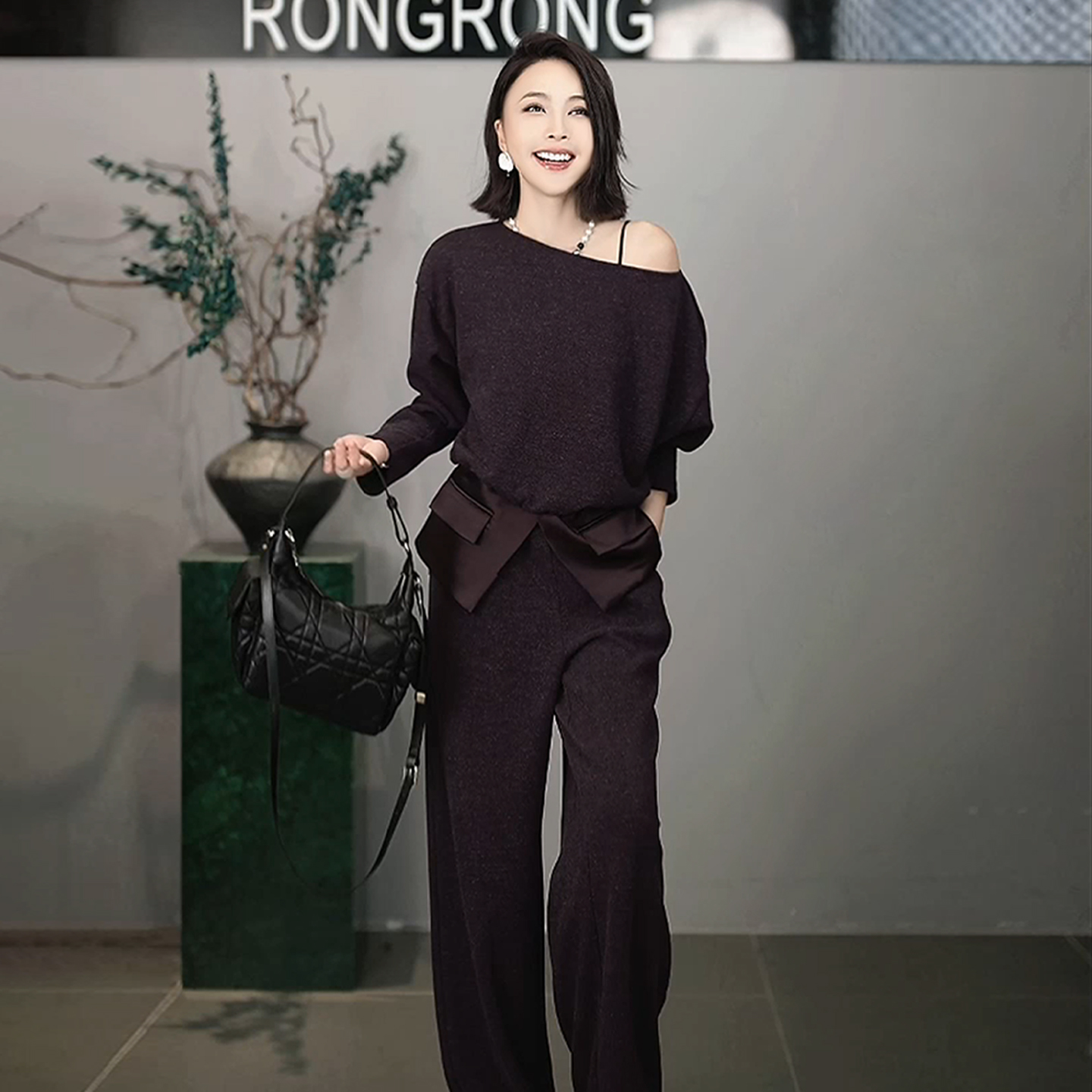 溶溶【薄藤鸢紫】RONGRONG 绵羊毛一字领拼接醋酸轻奢风上衣js697