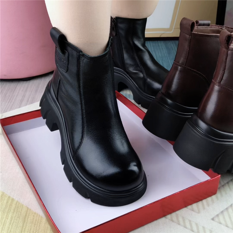 短靴女真皮厚底圆头靴子女休闲棉鞋女冬加绒轻便防滑软底马丁靴女