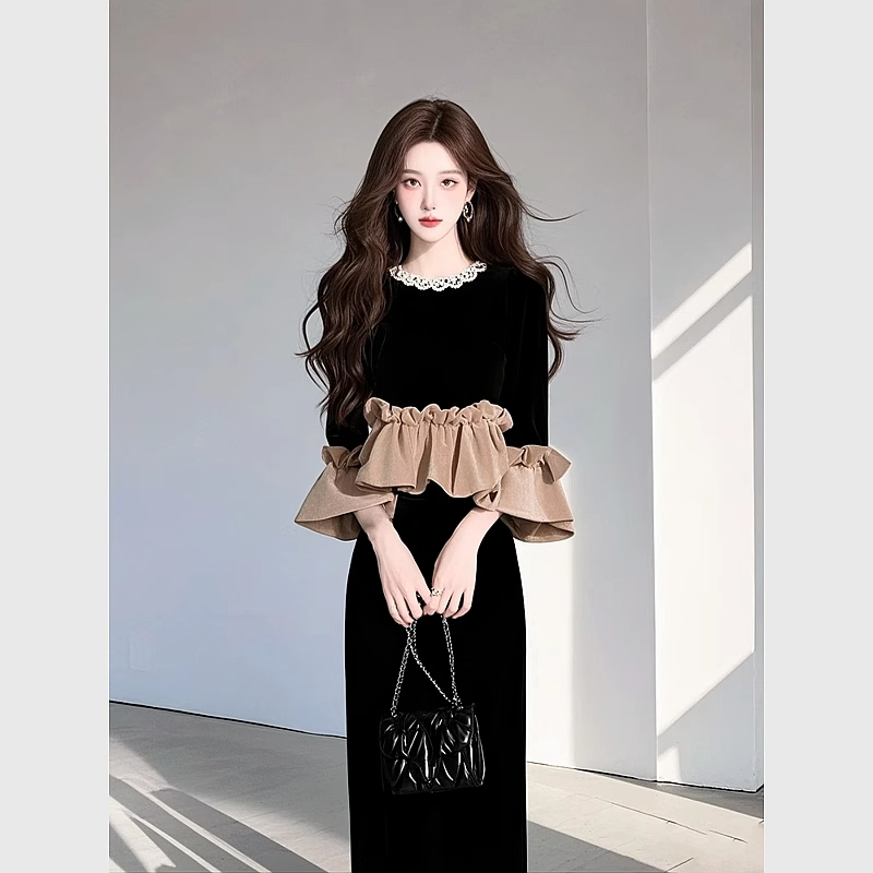 4395+4394入春搭配一整套丝绒上衣半身裙漂亮高级感套装