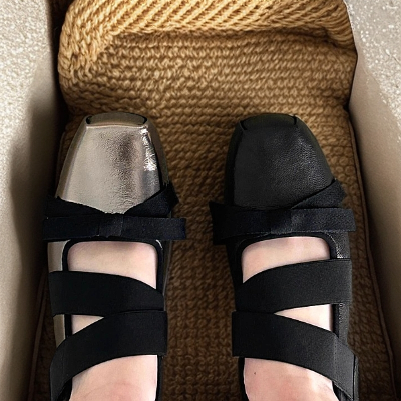 hunnz轻奢百搭时尚芭蕾风蝴蝶结玛丽珍单鞋女银色浅口方头平底鞋